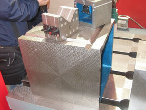 河北大理石平臺在鈑金行業的應用